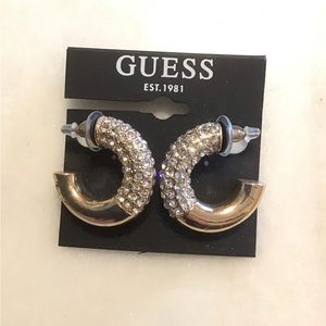 Guess earrings NWT *lower price**